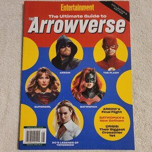 M19. Entertainment The Ultimate Guide To The Arrowverse Collector's Edition